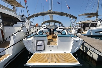 Hire Sailboat Hanse Yachts Hanse 458 Biograd na Moru