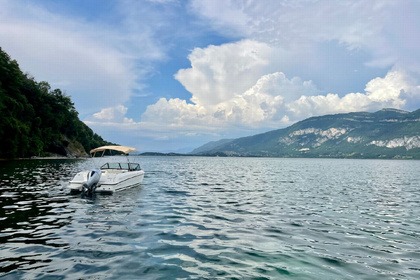 Aluguel Lancha BAYLINER BAYLINER E7 Lago do Bourget
