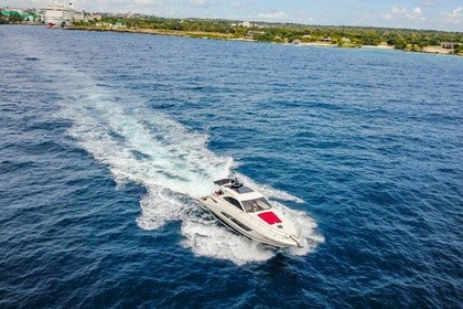 Miete Motorboot Sea Ray 53 La Romana