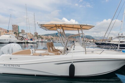 Miete Motorboot Beneteau CAP CAMARAT 7.5 Ajaccio