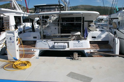 Verhuur Catamaran Lagoon-Bénéteau Lagoon 42 - 4 + 2 cab. Trogir