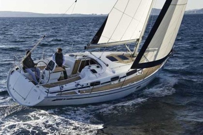 Hire Sailboat BAVARIA Cruiser 34-3 Saltsjöbaden