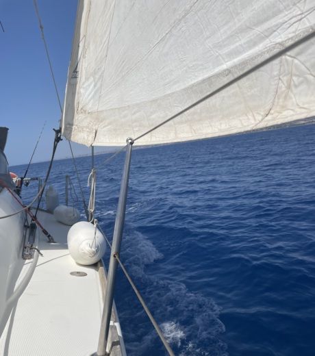 Marzamemi Sailboat Beneteau FIRST 35 alt tag text