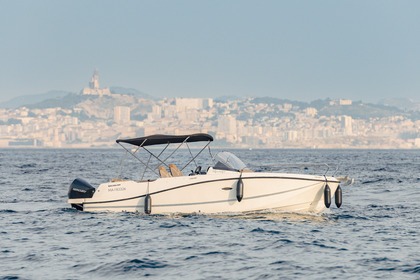 Charter Motorboat Quicksilver 755 Sundeck Marseille