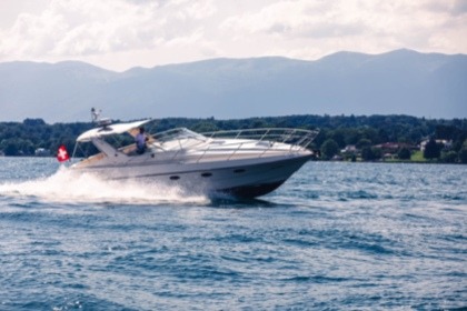 Hire Motorboat Windy Grand Mistral 37 Geneva