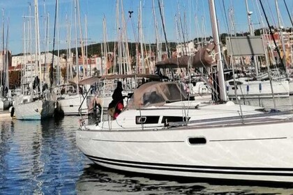 Rental Sailboat Jeanneau SUN ODYSSEY 36 I PERFORMANCE Bandol
