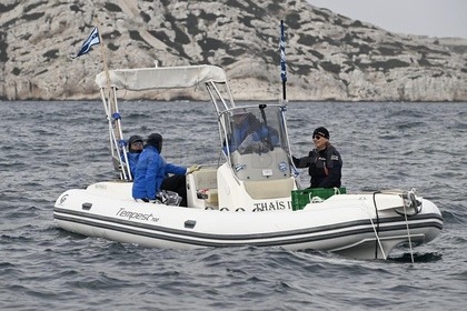 Location Semi-rigide Capelli Capelli Tempest 700 Ensuès-la-Redonne