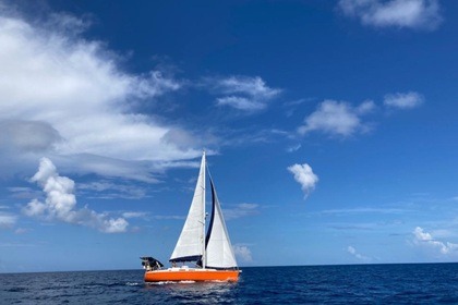 Charter Sailboat Hanse 370 e Le Gosier