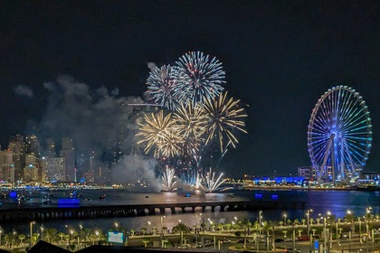 Hire Motor yacht Sparkman & Stephens 104 Dubai Marina