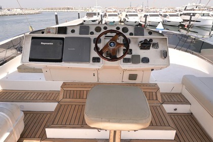 Hire Motor yacht Fairline 65 Dubai