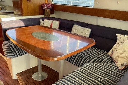 Charter Motorboat Fountaine Pajot Maryland 37 Saint-Cyprien