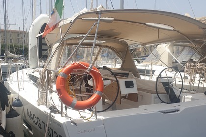 Hire Sailboat Dufour Dufour 390 Grand Large Palermo