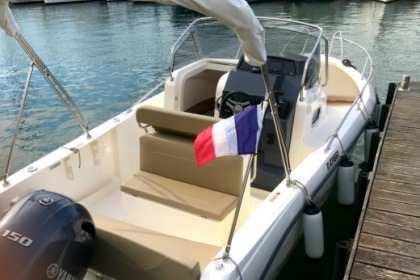 Location Bateau à moteur Capelli Capelli 21,5 Grimaud