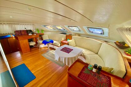 Charter Catamaran Lagoon 55 Garrote, Colón