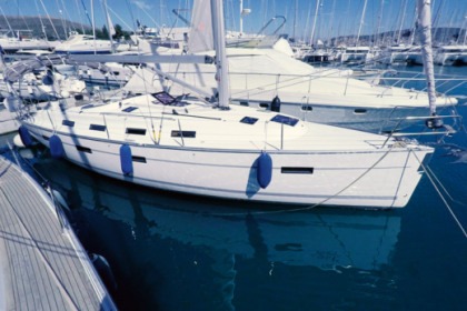 Charter Sailboat BAVARIA 40 CRUISER Primošten