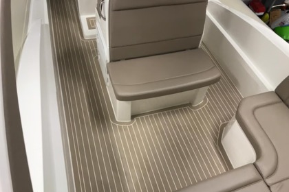 Noleggio Gommone SALPA SOLEIL 28 Palamós