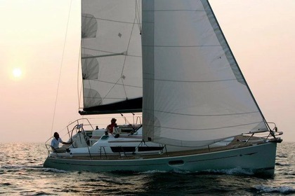 Hire Sailboat Jeanneau Sun Odiyssey 36i Nikiana