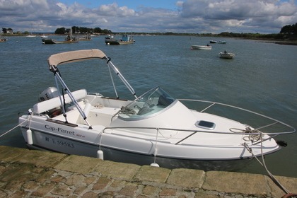 Rental Motorboat B2 Marine Cap Ferret 452 CC Arzon