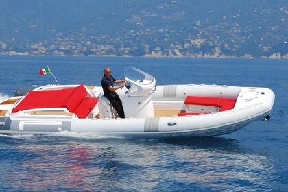 Hyra båt RIB-båt Pirelli Pirelli 770 Gargnano