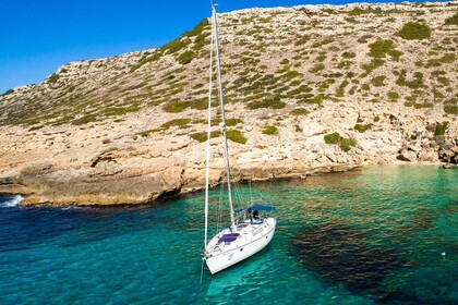 Charter Sailboat Jeanneau Sun Odyssey 45.2 Ca'n Pastilla