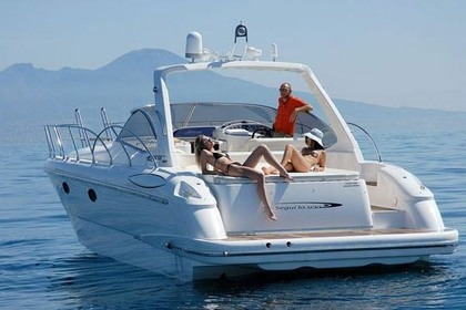 Charter Motorboat Mano Marine Mano 38.5 Santa Maria di Leuca