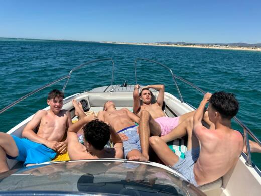 Φάρο Motorboat Karnic SL651 alt tag text