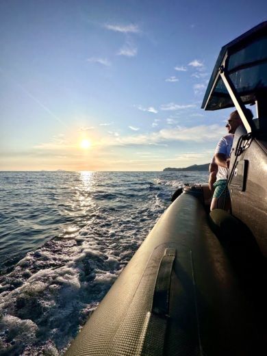 Santorin RIB Fost Stern drive alt tag text