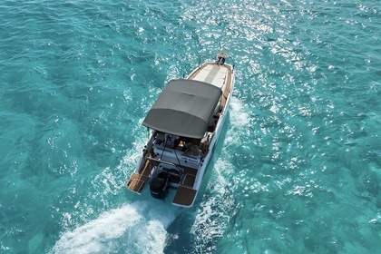 Aluguel Lancha Beneteau Flyer 8 SUNDECK Es Trenc