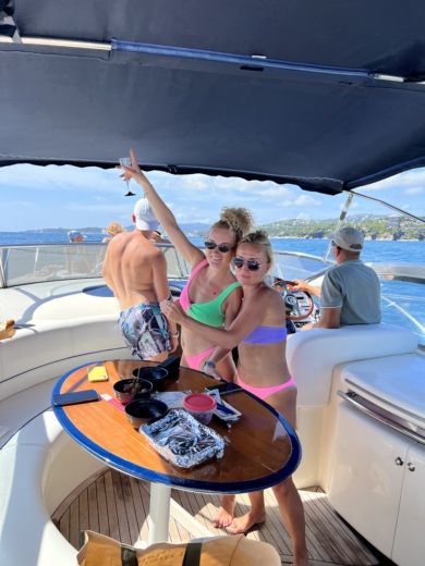 Sant Feliu de Guíxols Motorboat Moa Platinuim 40 open alt tag text