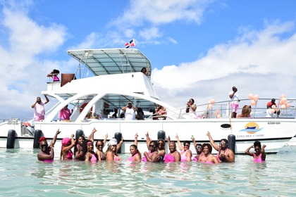 Miete Motorboot PREMIUM CATAMARAN RENTAL CAPTAIN AND CREW INCLUDED Punta Cana