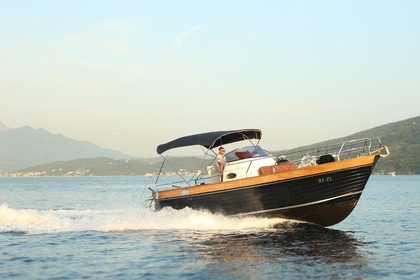 Noleggio Yacht a motore Gozzo Mare Libeccio 27s Castelnuovo