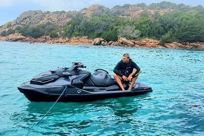 Noleggio Moto d'acqua Seadoo RXT-X-300-RS TURBO Porto Badino