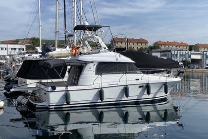 Miete Motorboot Beneteau Antares 10.80 Šibenik