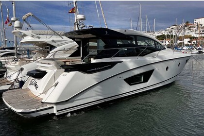 Alquiler Lancha Beneteau GT 50 HT Casteldefels