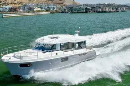 Charter Motorboat Beneteau Swift 41 Lymington