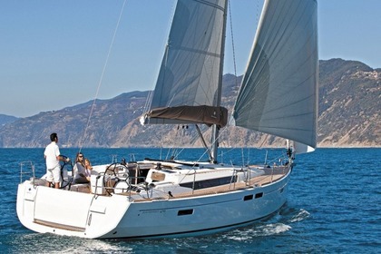 Noleggio Barca a vela Jeanneau Sun Odyssey 519 Castellammare di Stabia