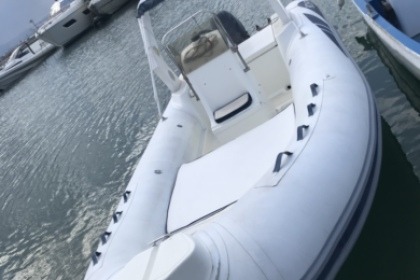 Noleggio Barca senza patente  Aqua Aqua Intrepid 5.95 Yamaha 40/70 Siracusa