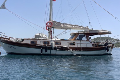 Hire Motorboat Bodrum gulet 1970 Bitez