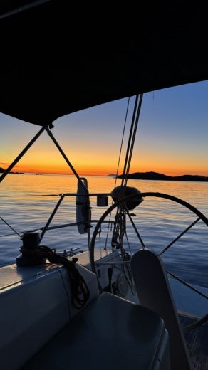 Saint-Mandrier-sur-Mer Sailboat Hanse Hanse 400 alt tag text