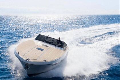 Rental Motorboat Itama Forty Saint-Tropez