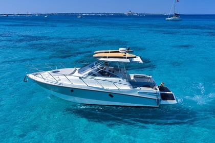 Verhuur Motorboot Cranchi 32 Ibiza-stad