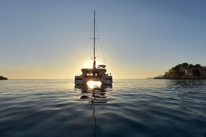 Alquiler Catamarán Fountaine Pajot Helia 44 Saint-Cyprien