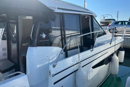 Charter Motorboat Jeanneau Merry Fisher 895 Turanj