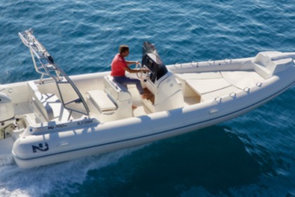 Miete RIB Nuova Jolly NJ700X Grimaud