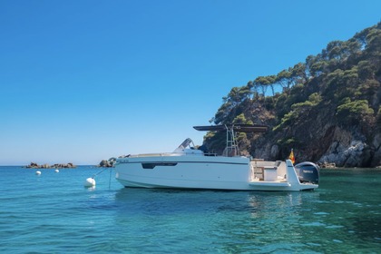 Miete Motorboot Nuva Yachts M8 Cabin Palamós
