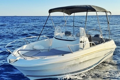 Miete Motorboot Jeanneau Cap Camarat 5.5 Cc Šibenik