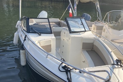 Rental Motorboat Quicksilver Bow rider 675 Mandelieu-La Napoule