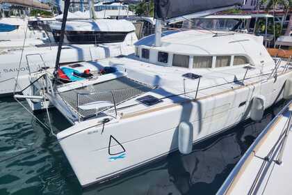 Hire Catamaran LAGOON 380 s2 Mahé