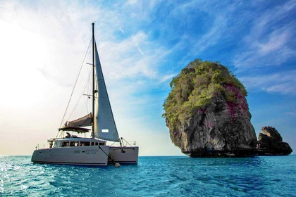 Charter Catamaran Lagoon Lagoon 450 F Phuket