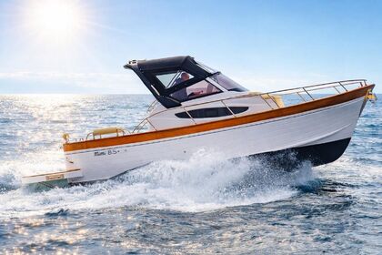 Noleggio Barca a motore private tour Gozzo 8,50 Sorrento